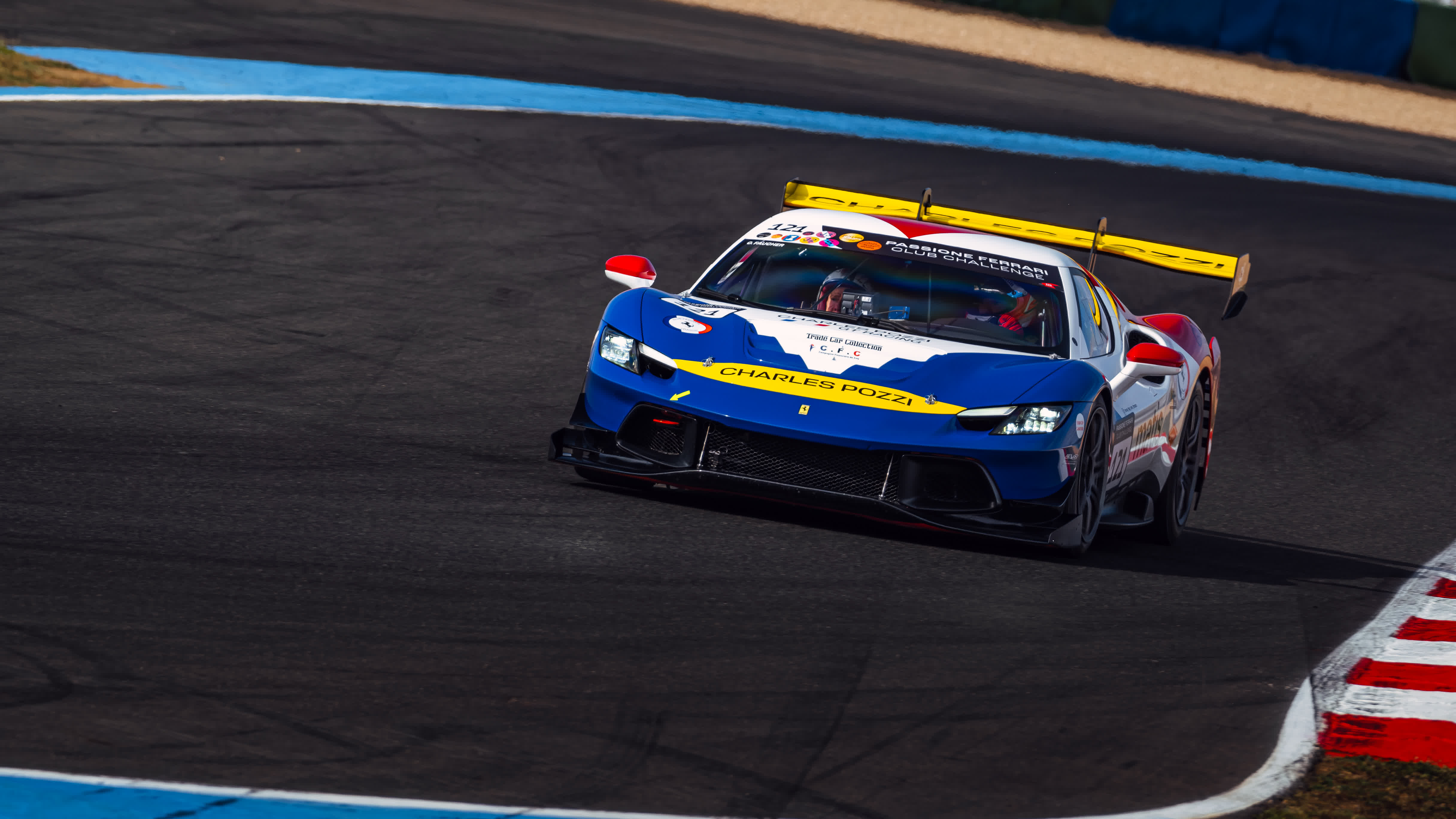 Supertrack Magny-Cours